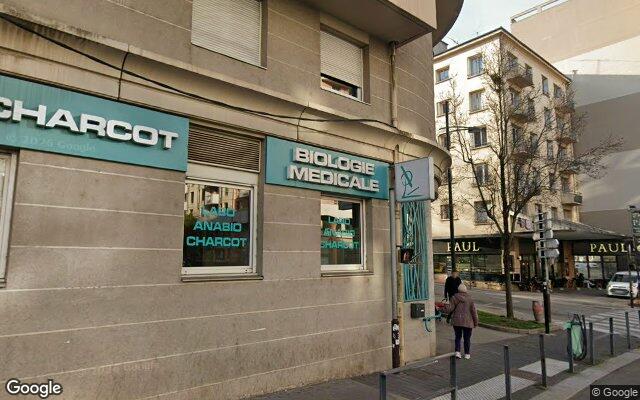 Façade : 82 rue des Docteurs Charcot, Saint-Étienne